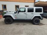 Jeep Wrangler 2.8l CRD Unlimited Sahara Automatik...