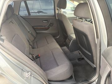 BMW 320 - 12