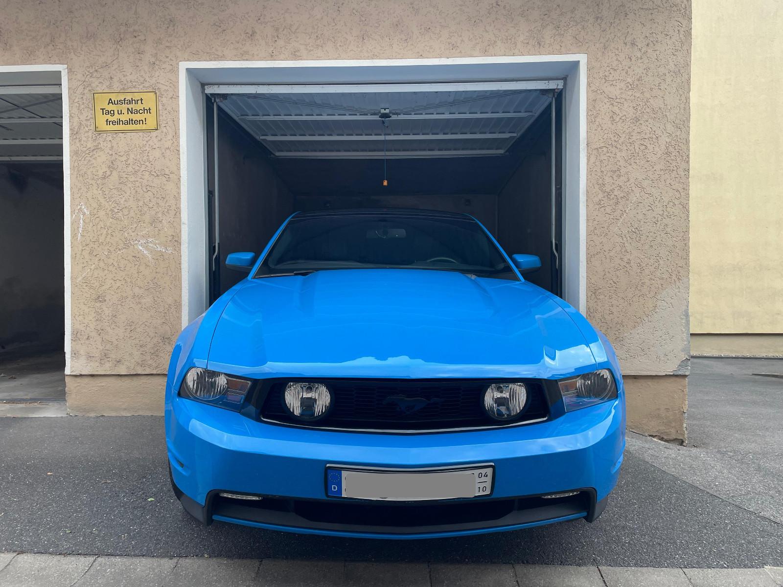 Ford Mustang GT Premium V8 mit Panoramaglasdach
