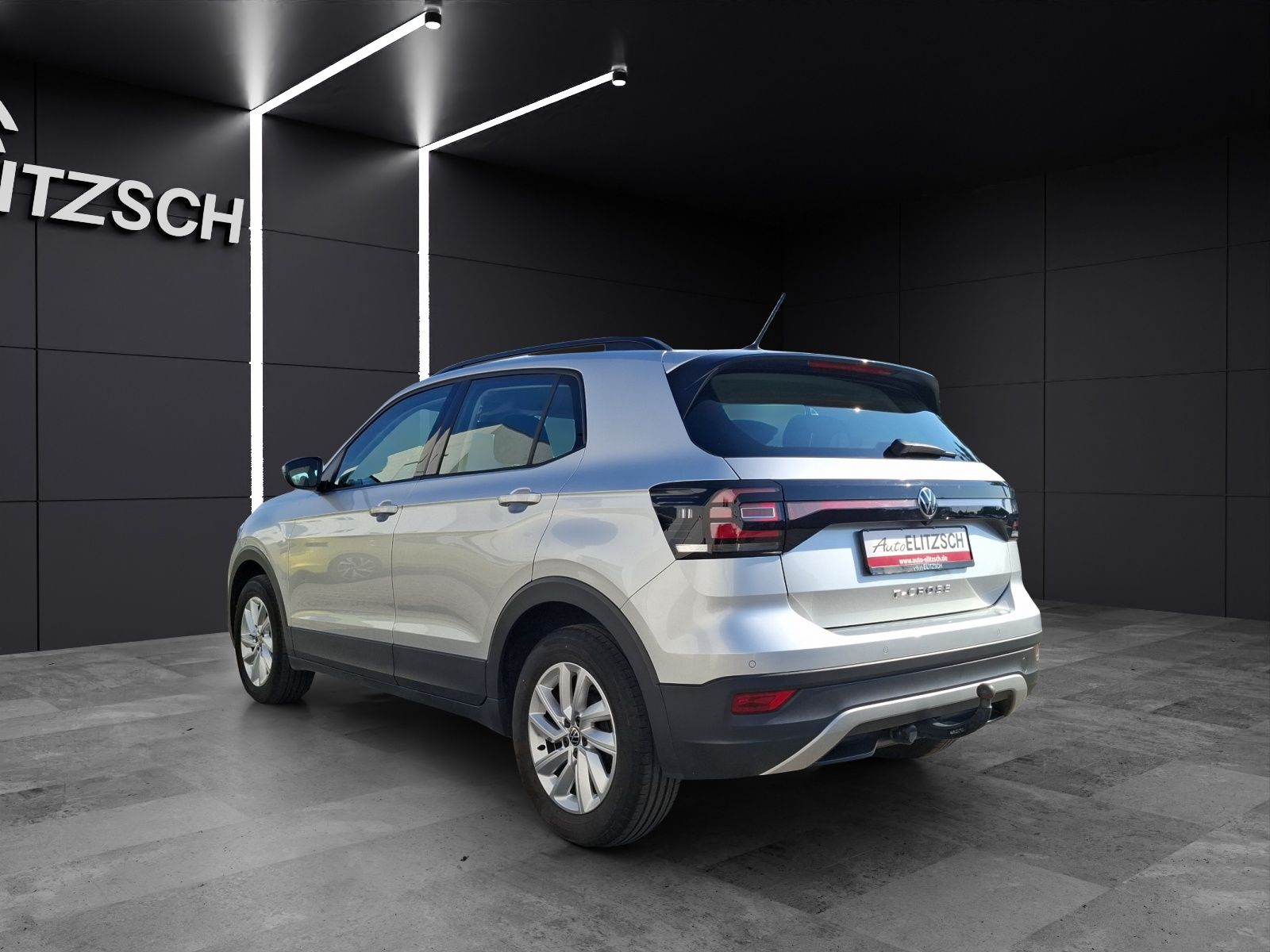 Fahrzeugabbildung Volkswagen T-Cross TSI Life AHK AID Climatronic ACC RFK SH