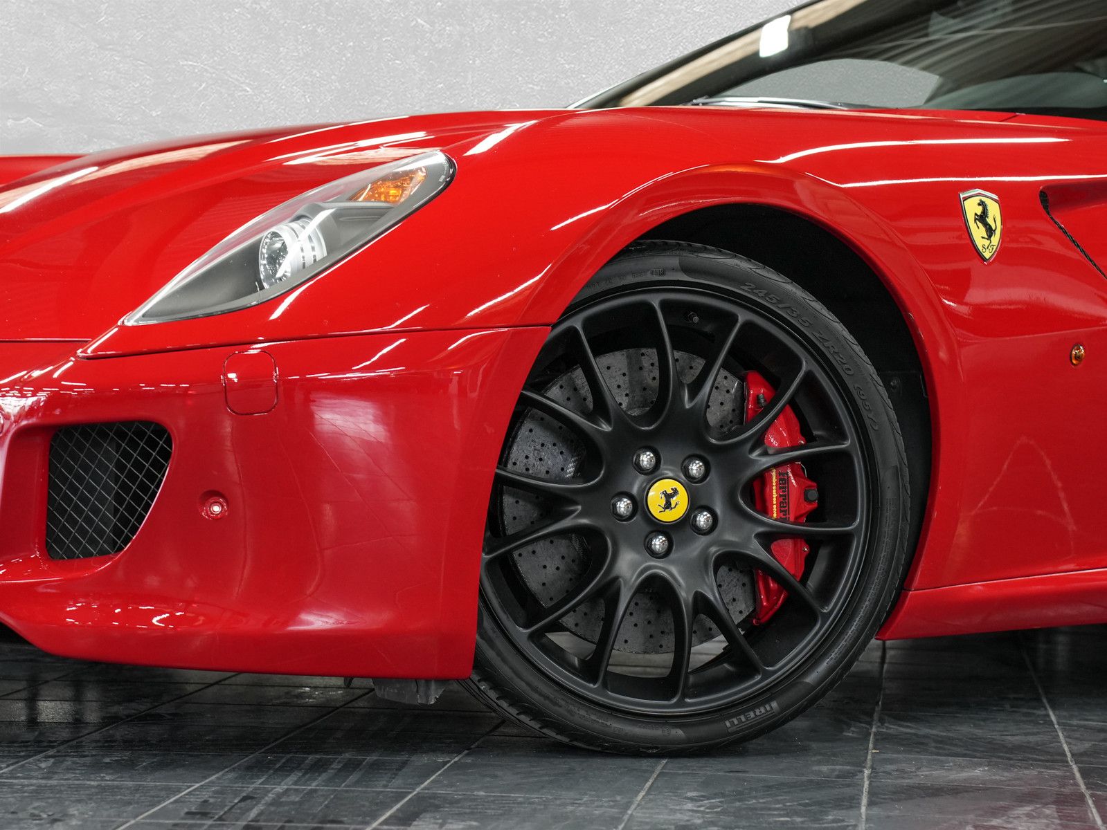 Fahrzeugabbildung Ferrari 599 GTB - Keramik|Carbon+Led|Bose|Sitzheizung