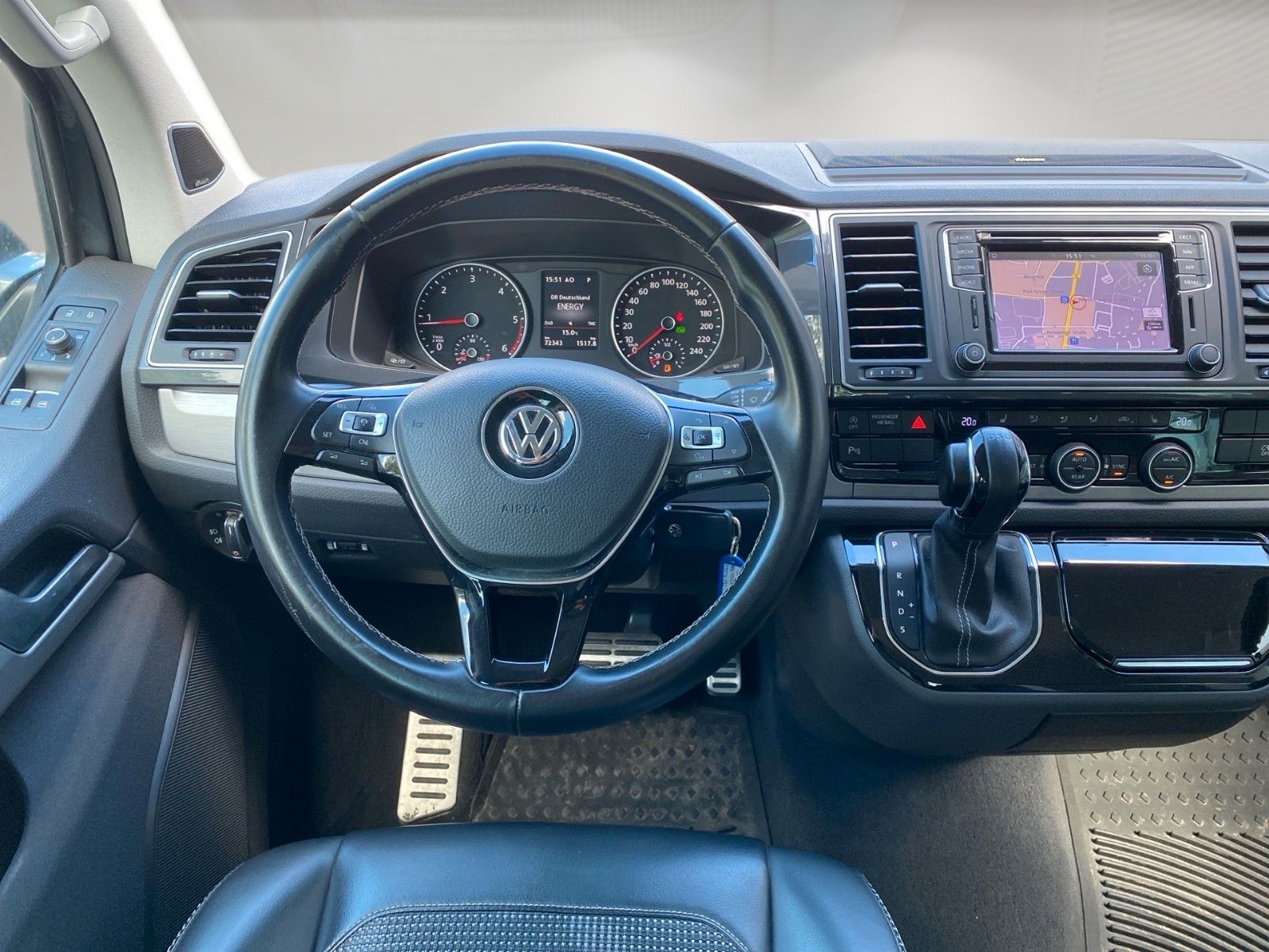 Fahrzeugabbildung Volkswagen T6 2.0 Diesel Multivan PanAmericana   NAVI SHZ