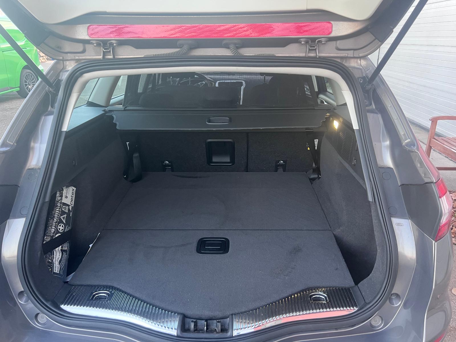 Ford Mondeo 2015 — photo 15