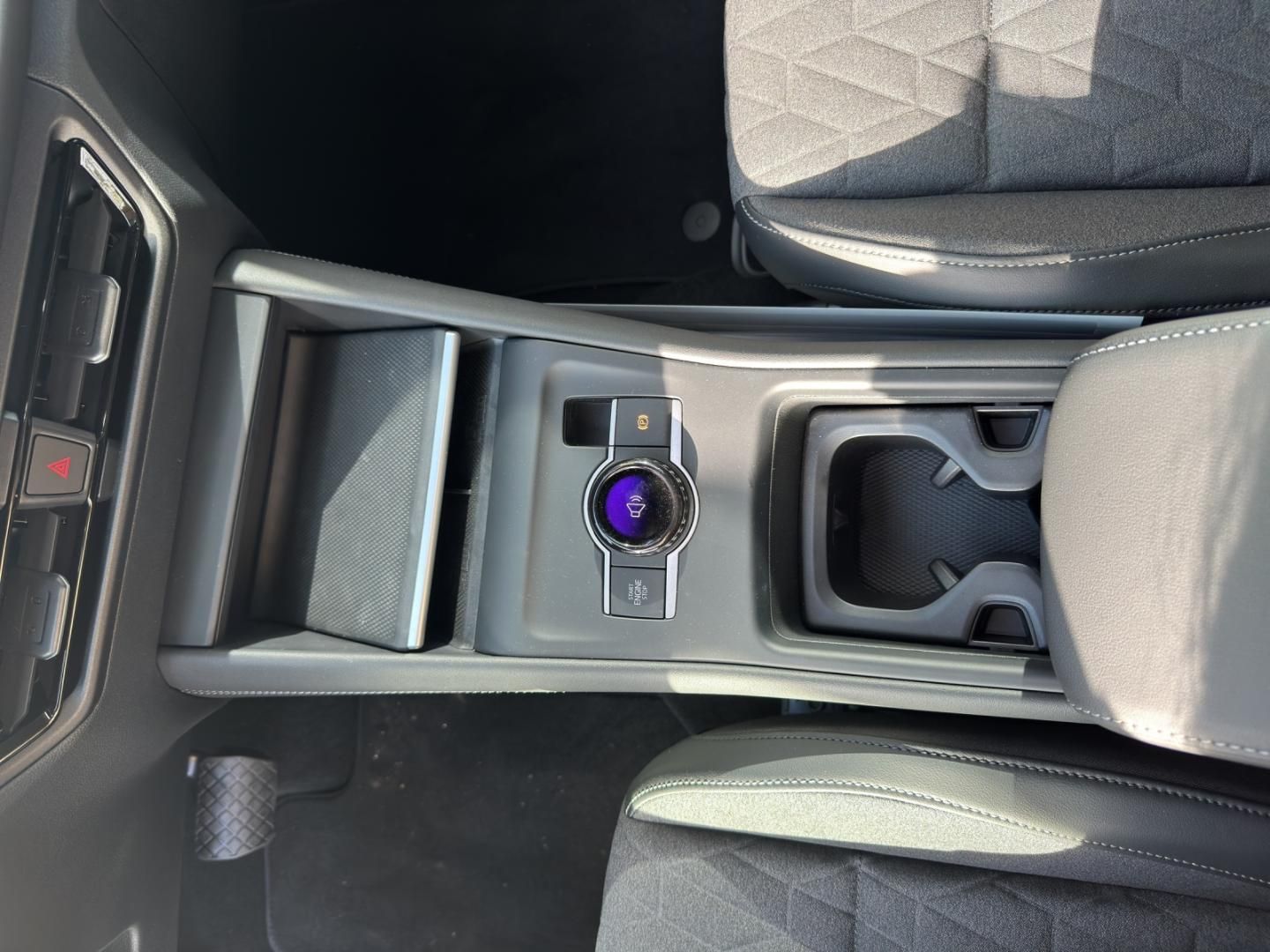 Fahrzeugabbildung Volkswagen Tiguan Life Life,Plug/Hybrid,AHK,GJR,Navi,18"LM,