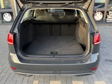 Volkswagen Golf - 9