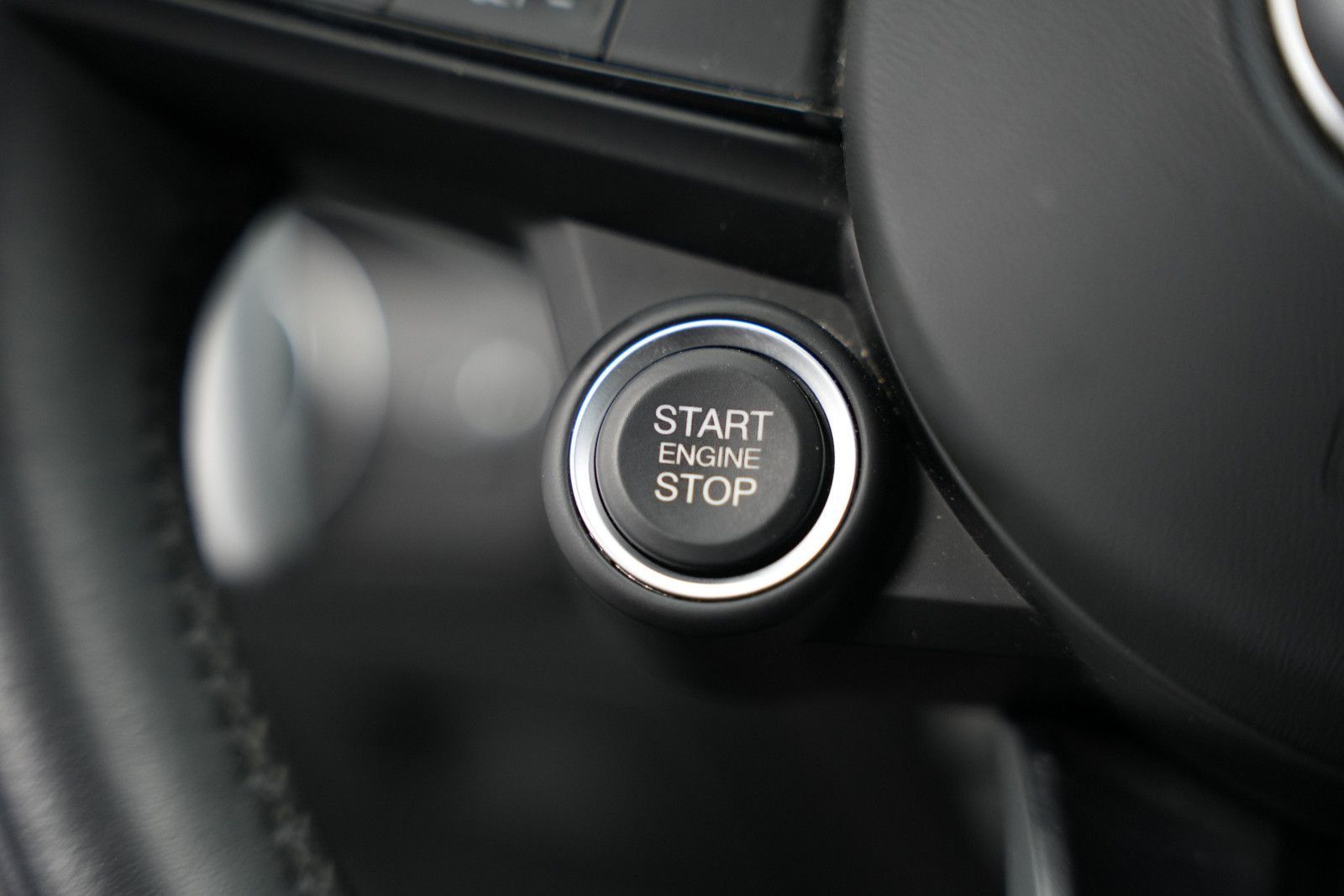 Fahrzeugabbildung Alfa Romeo Giulia Veloce *Harman&Kardon*Memory*Kamera*Navi