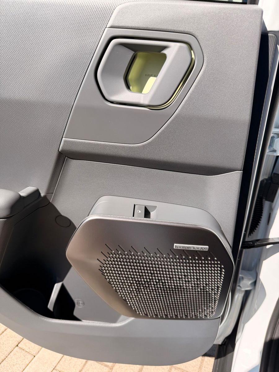 Fahrzeugabbildung Kia EV2 42.2 4S EARTH WIC 22AC TEC DWP DES