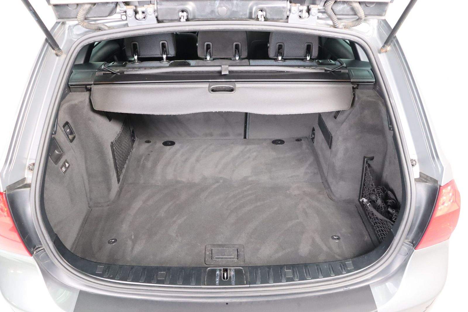 Fahrzeugabbildung BMW 320 d xDrive M-Paket * Xenon * Navi * Alcantara