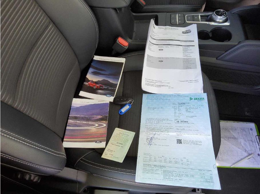 Fahrzeugabbildung Ford Kuga 1.5d Aut. Titan X LED/ACC/VIRTU/B&O/HUD/8Fa