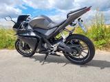 Yamaha YZF R125 - YAMAHA R1