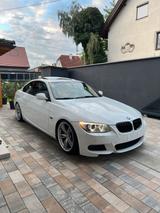 BMW Bmw 325d Coupe M-Paket - BMW 325 aus 2010: 325d