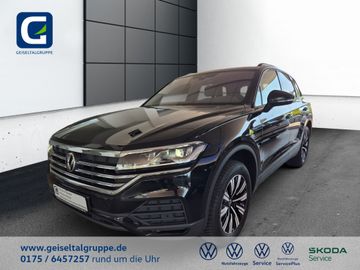 Volkswagen Touareg - 1