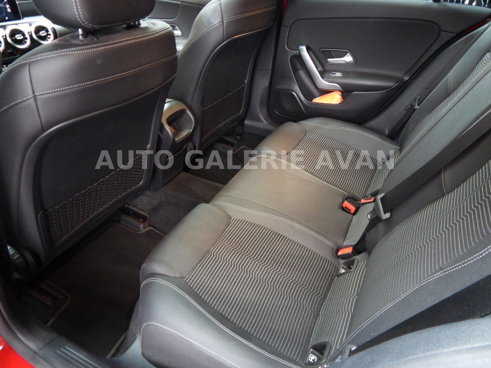 Mercedes-Benz A 200 foto 27