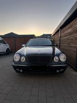 Mercedes-Benz Mercedes Benz E200 Kompressor W210 - Mercedes-Benz E 200: Limousine, W210