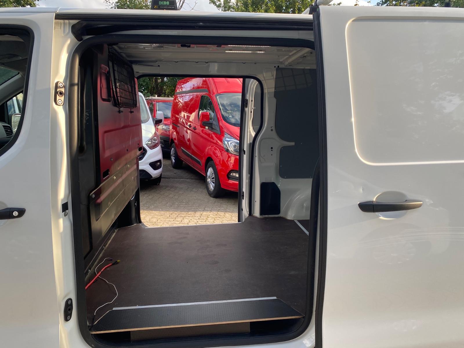 Peugeot Expert 2,0BlueHDI L2 2x Schiebetüren AHK PDC SHZ