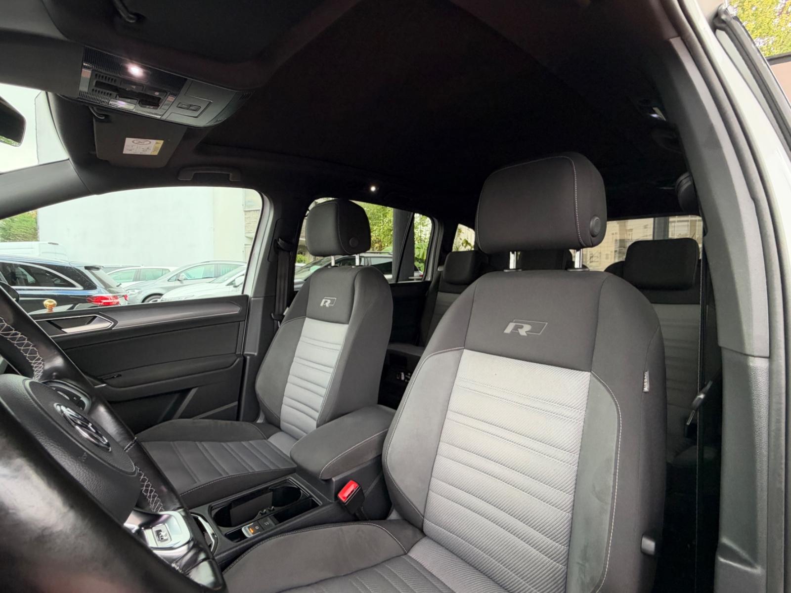 Volkswagen Touran 2.0 TDI, Highline, R-Line-Paket 1. Hand