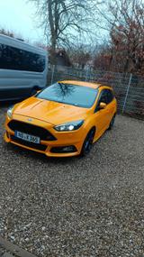 Ford Focus ST Turnier 2.0 EcoBoost  - Ford Focus: Orange, ST