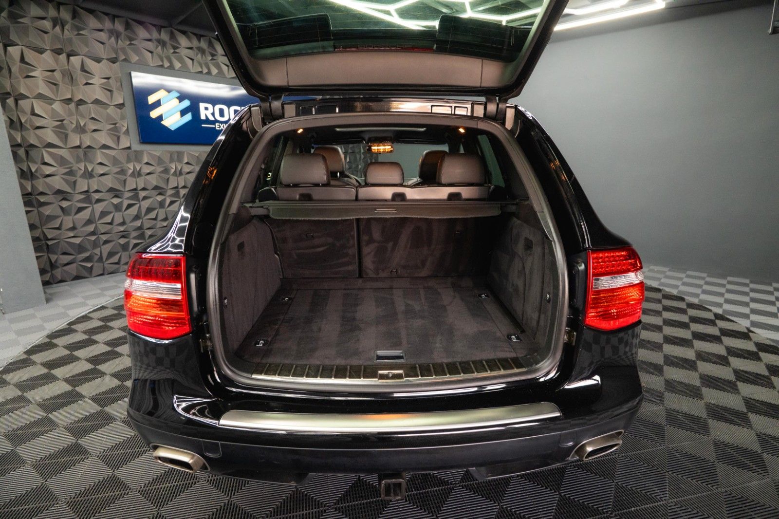 Fahrzeugabbildung Porsche Cayenne 3.6 V6 Black Edition | BOSE | 22Zoll ABT