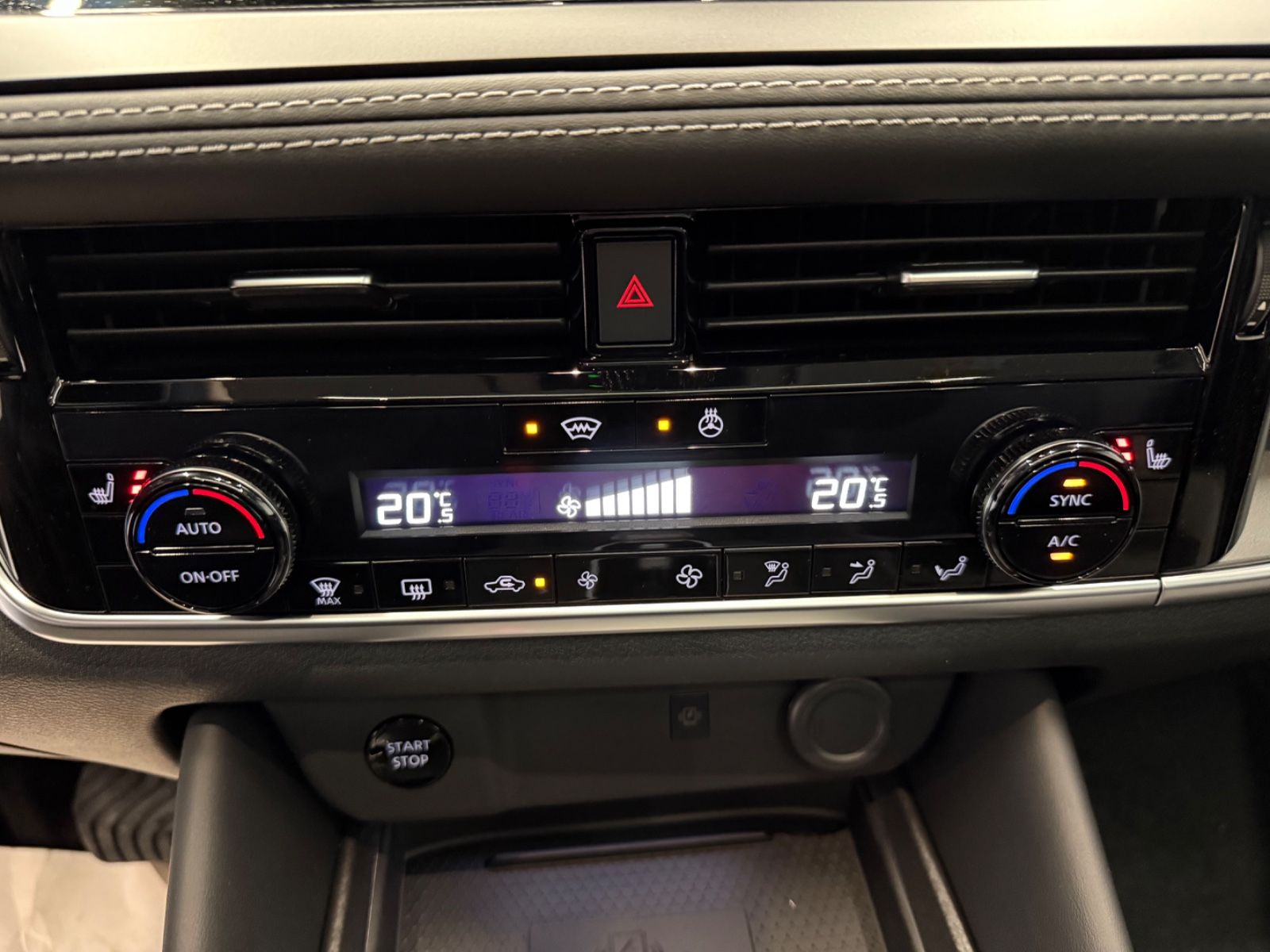 Fahrzeugabbildung Nissan Qashqai N-Connecta e-Power - Pano,WP