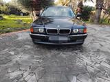 BMW Bmw 735 735i cat L - blaue BMW 735