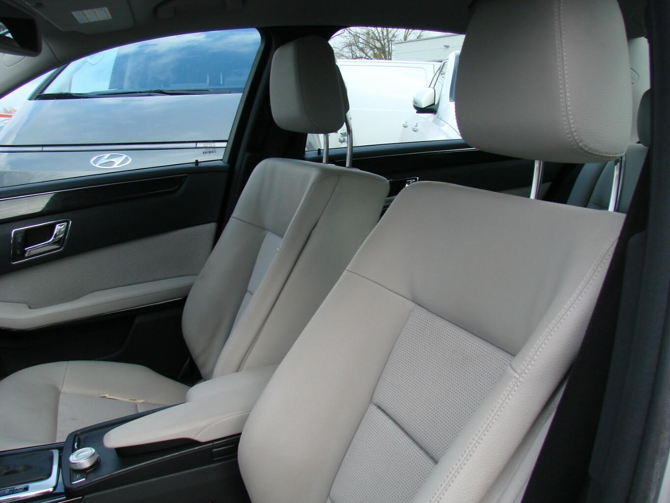 Mercedes-Benz E 220 CDI Avantgarde BlueEfficiency Multikonturs