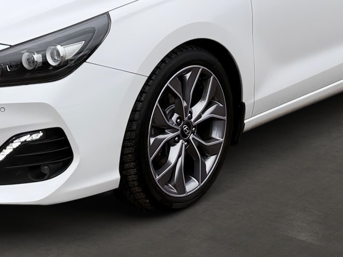 Fahrzeugabbildung Hyundai i30 1.4 T-GDI NEW FASTBACK PREMIUM+NAVI-P+LED+KL