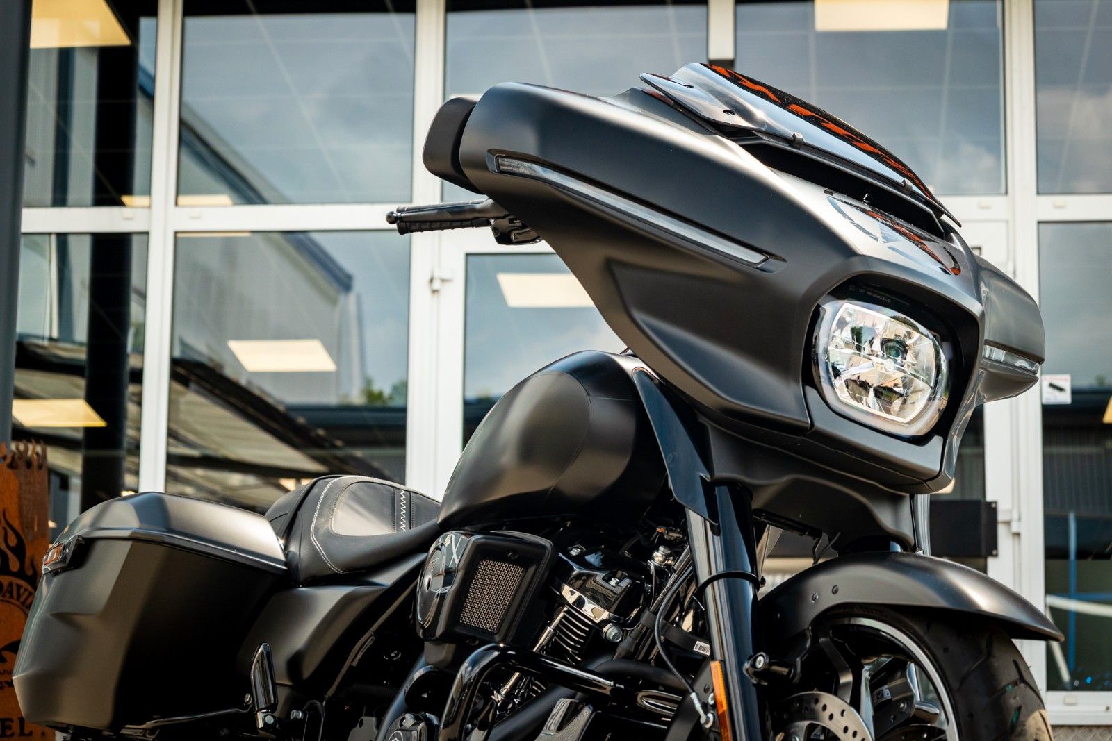 Fahrzeugabbildung Harley-Davidson Street Glide FLHX MY24 117cui - Touring