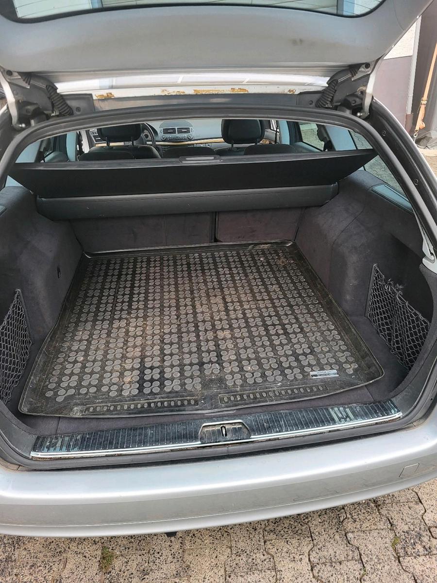 Mercedes-Benz E320 2006 — photo 14