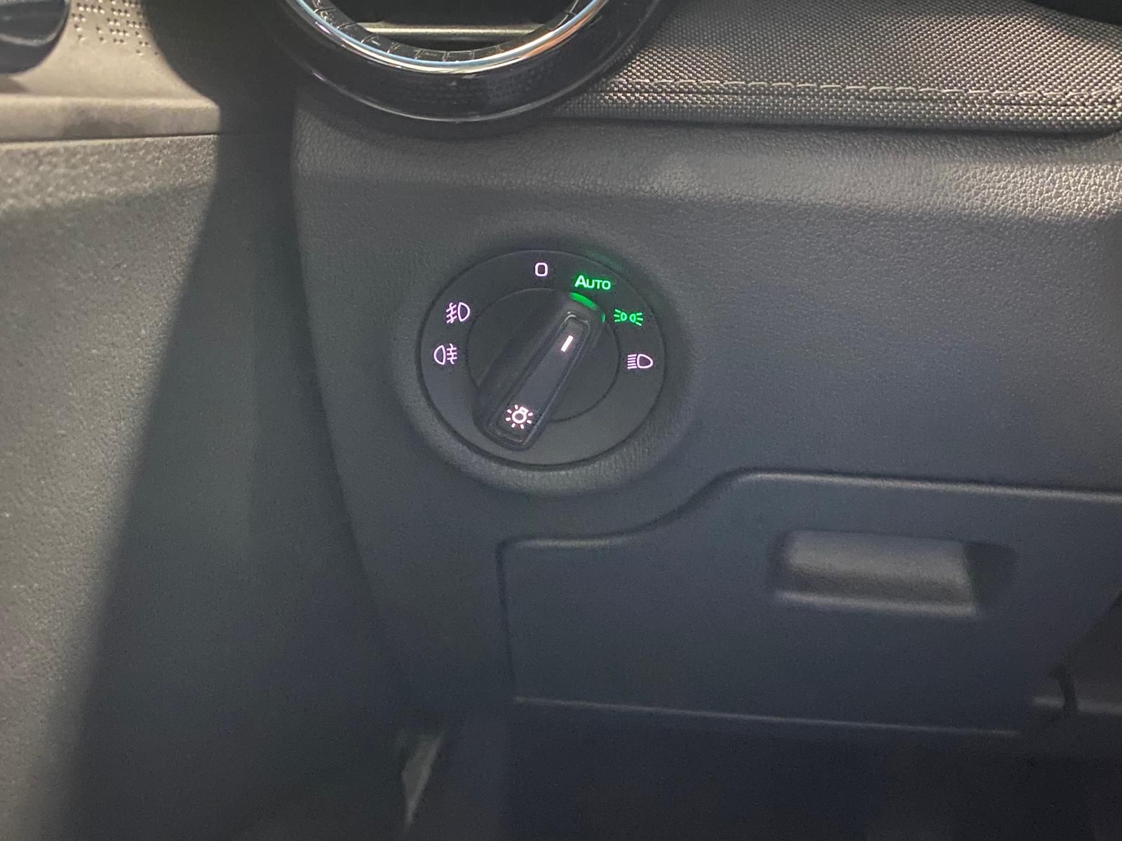 Fahrzeugabbildung SKODA Fabia 1.0 TSI Style APP+KLIMA+RFK+PDC+SITZHEIZ+A