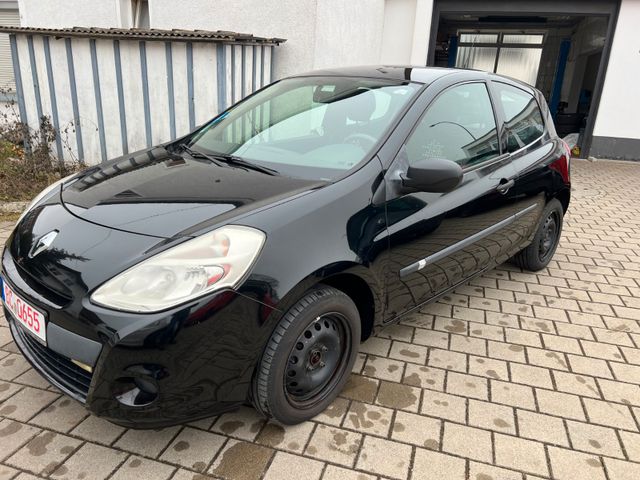 Renault Clio III GPS KLIMA EURO5 TUV NEU