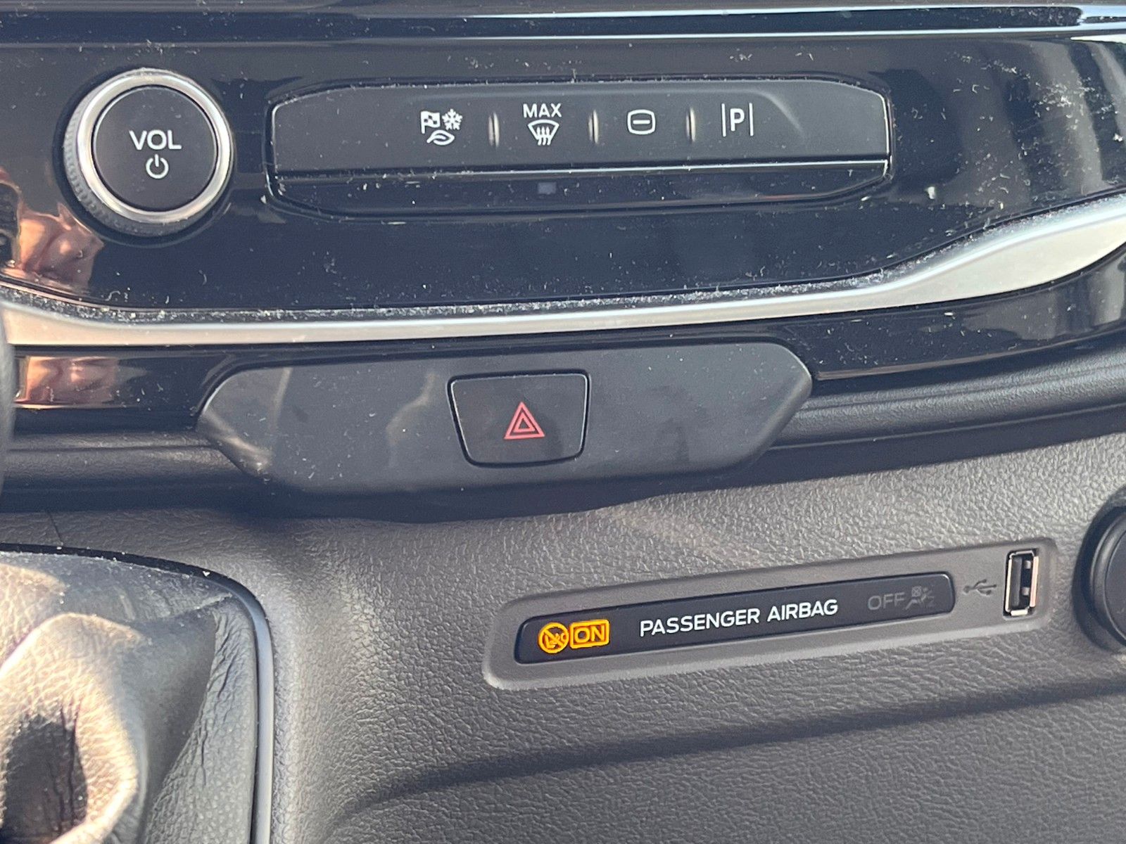 Fahrzeugabbildung Ford Transit 350 L3 Kasten hoch lang KLIMA AHK