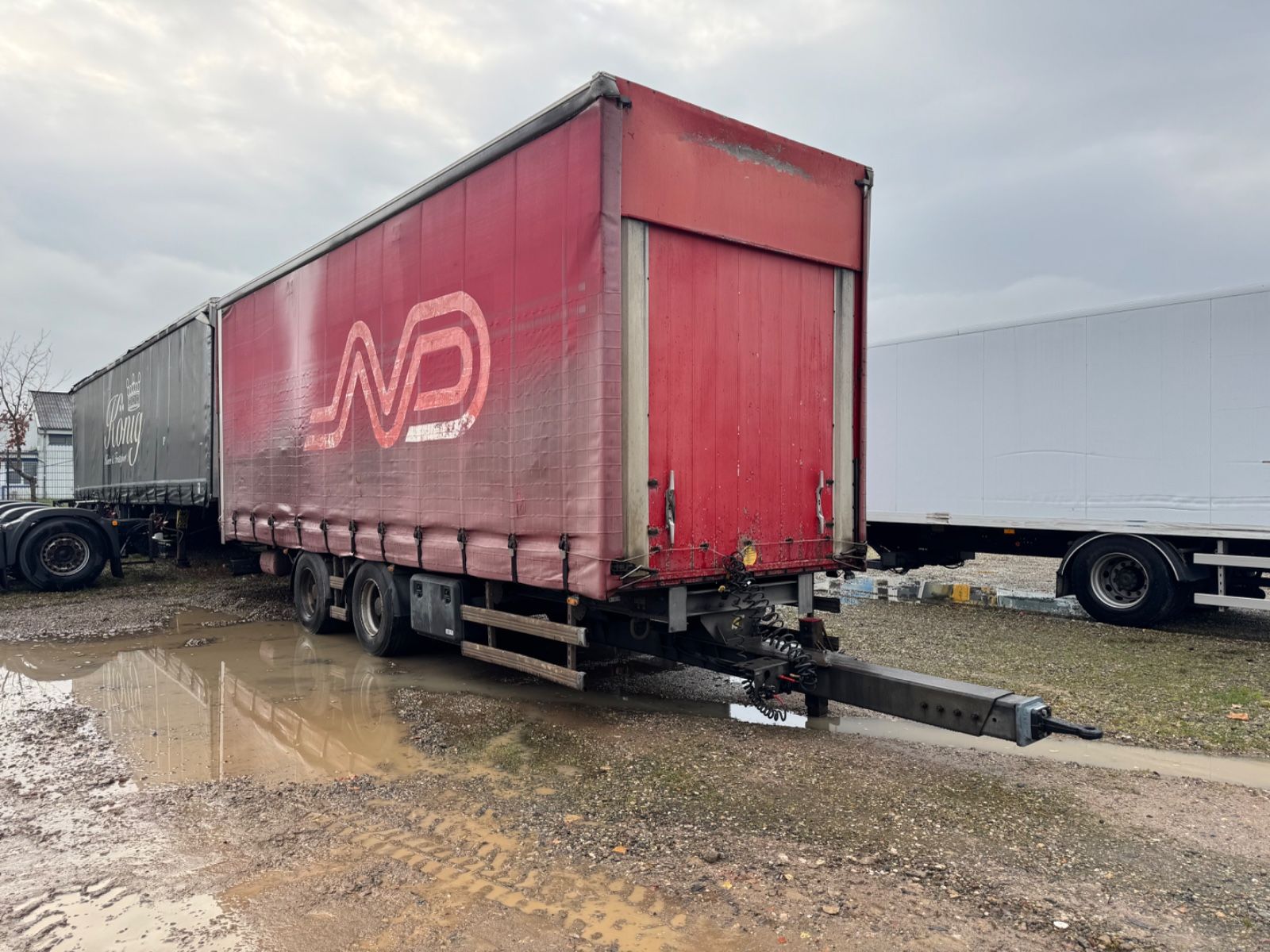 nordtrucks.de Fahrzeugabbildung Andere SEG (F) Tandem Pritschenanhänger mit Plane