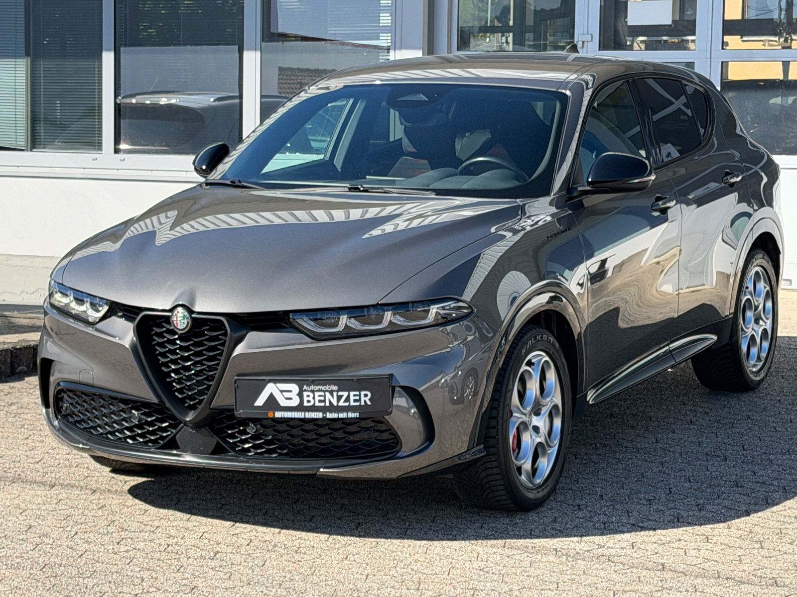 Fahrzeugabbildung Alfa Romeo Tonale Edizione Speciale/DNA/ACC/APPLE-CAR