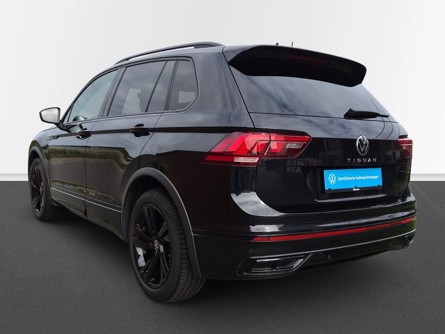 Volkswagen Tiguan 1.5 TSi DSG R-Line Matrix AppConnect Navi foto 2