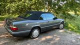 Mercedes-Benz E 200 Cabrio  Klassiker im Sammlerzustand  - Mercedes-Benz E 200 aus 1995