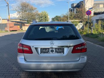 Mercedes E 220 - 6