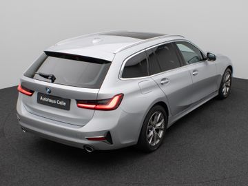 Fahrzeugabbildung BMW 320d xDLuxury Line DAB HiFi PDC Stop&Go Komfort