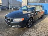 Volvo V70 Kombi 2.0 D4 Aut. *R-Design* 1 Hand* - Volvo V70 mit Diesel-Antrieb: 2.0