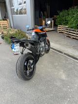 KTM 890 Duke - KTM 890 DUKE