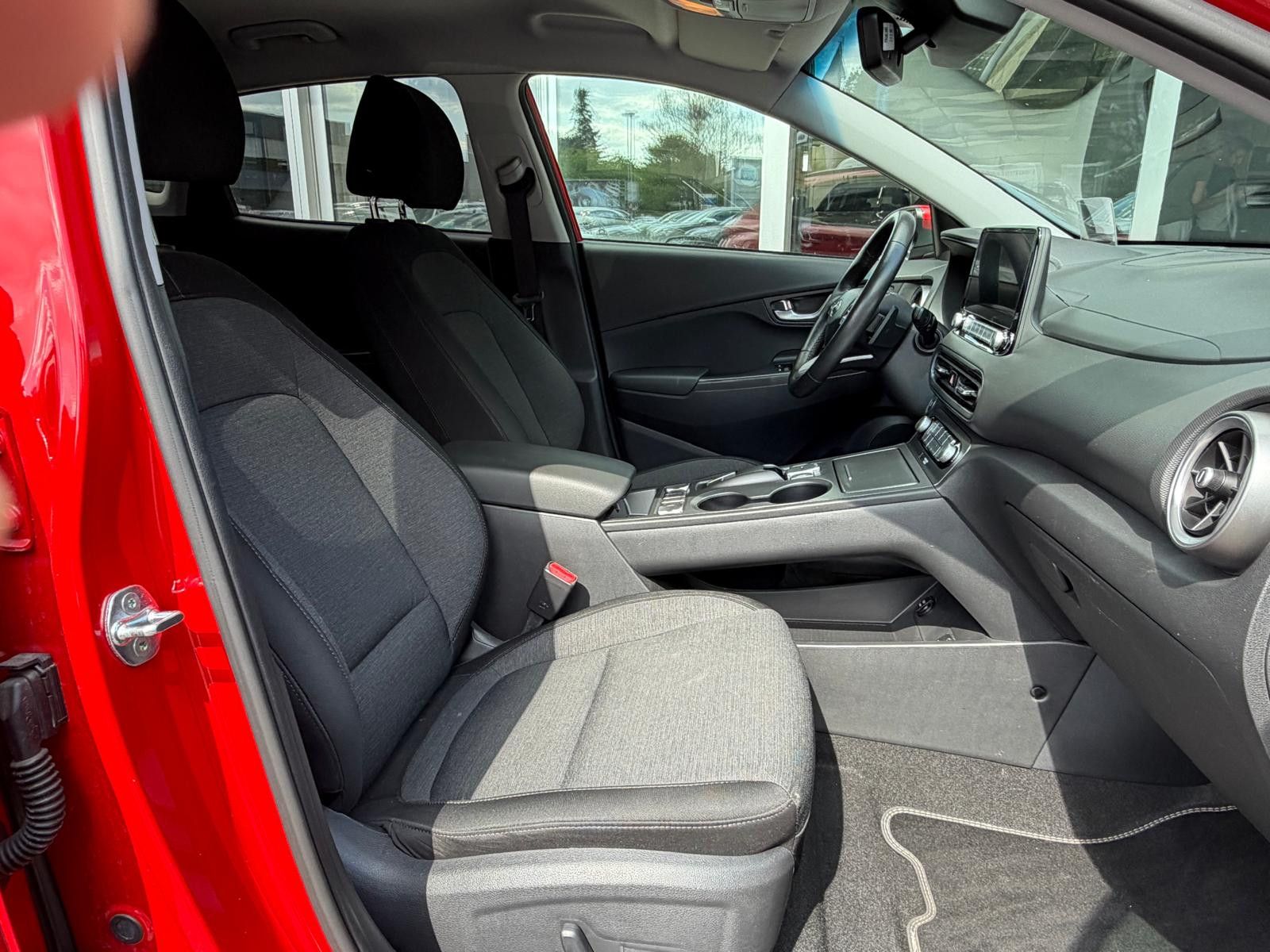 Fahrzeugabbildung Hyundai Kona Elektro Prime NAVI+LED+SHZ+HEAD+KAM+ACC+AHK