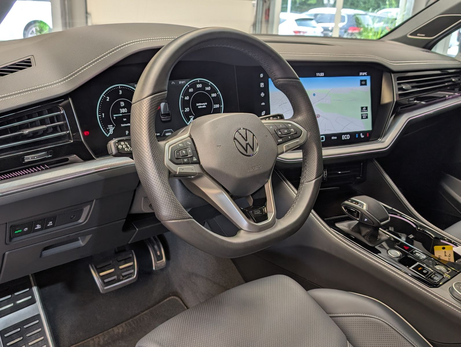 Fahrzeugabbildung Volkswagen Touareg 3.0TDI 4M R-Line VOLL Black 22" UPE 114T
