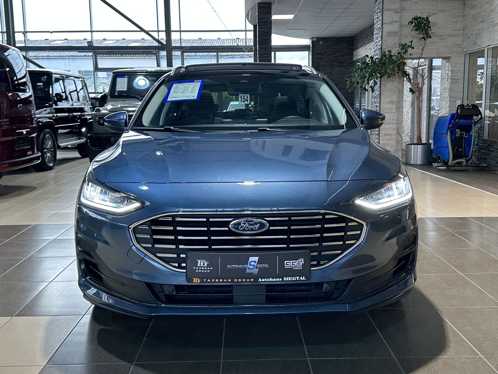 Ford Focus Titanium R.Cam Navi Pano Voll-LED ACC SHZ imagem 2