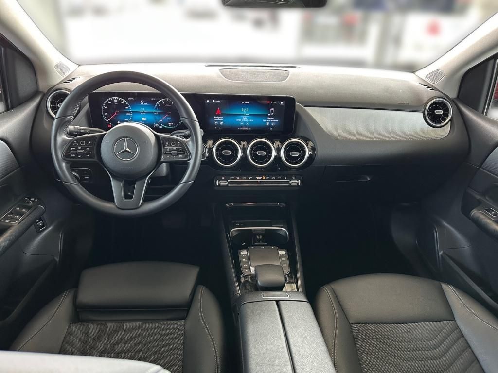 Fahrzeugabbildung Mercedes-Benz B 250 e Style AHK Totwi. Navi SHZ LED SpurH DAB