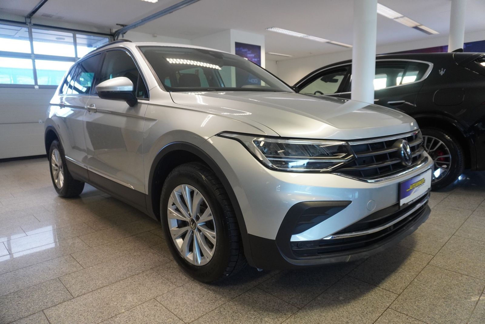 Volkswagen Tiguan 1,4 TSI eHybrid PHEV ACC/Virtual/Navi imagem 3