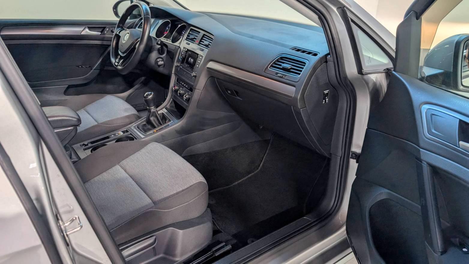 Volkswagen GOLF VII 1.2 TSI Trendline/Klima/PDC/Allwetter/