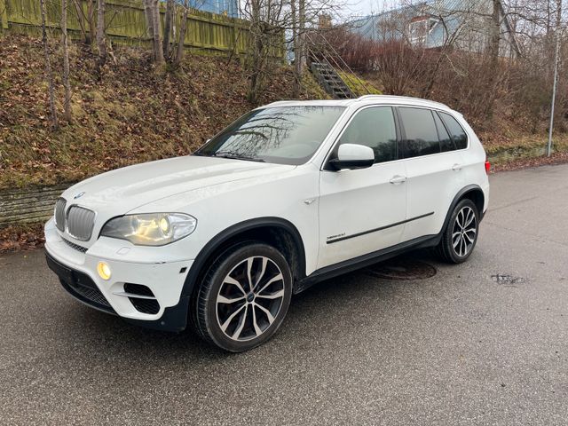 BMW X5 xDrive40d Aut. *Xenon*Leather*HUD*Pano*