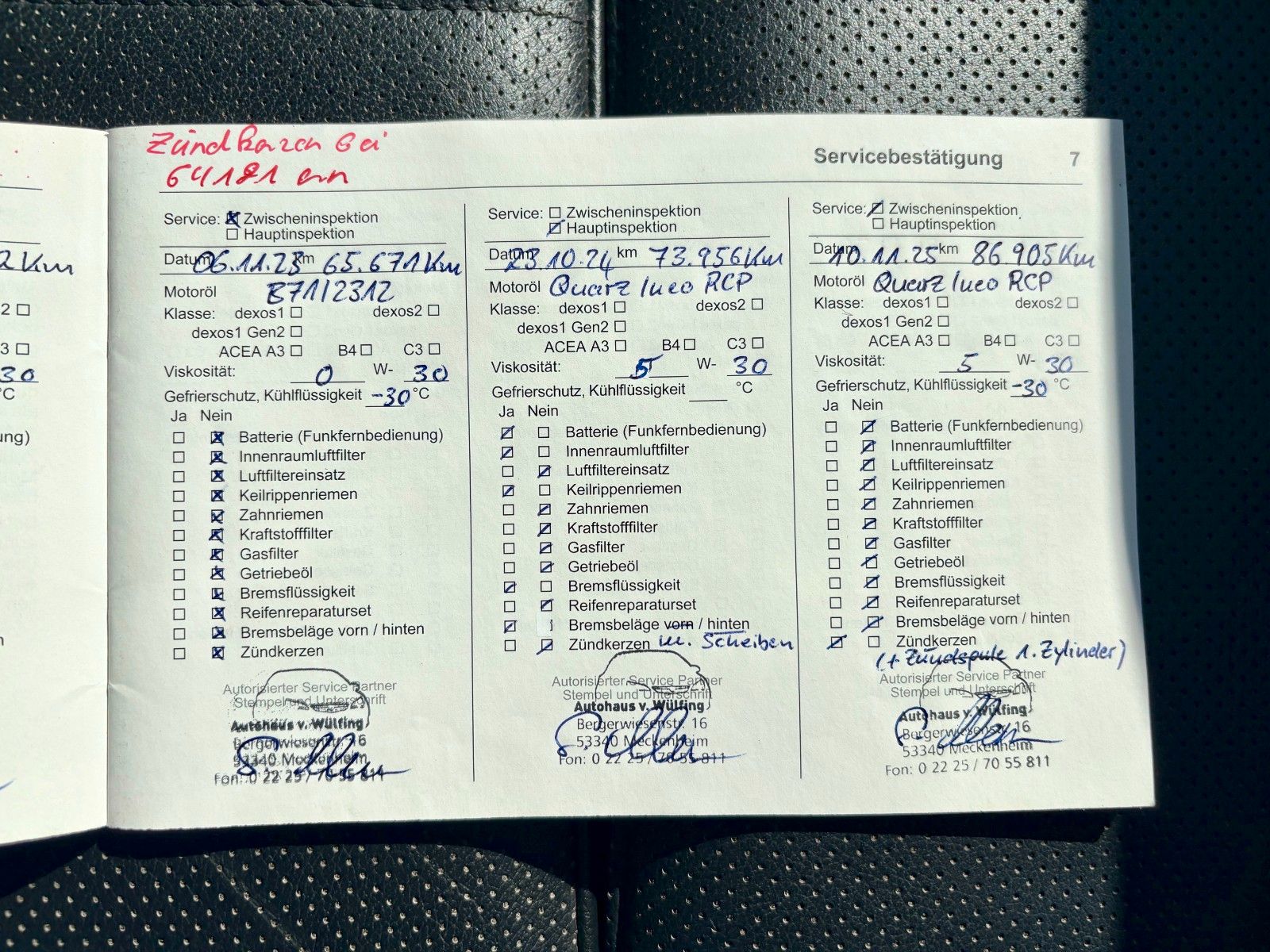 Fahrzeugabbildung Opel Grandland (X) 1.2 Aut. Ultimate Navi Leder Pano