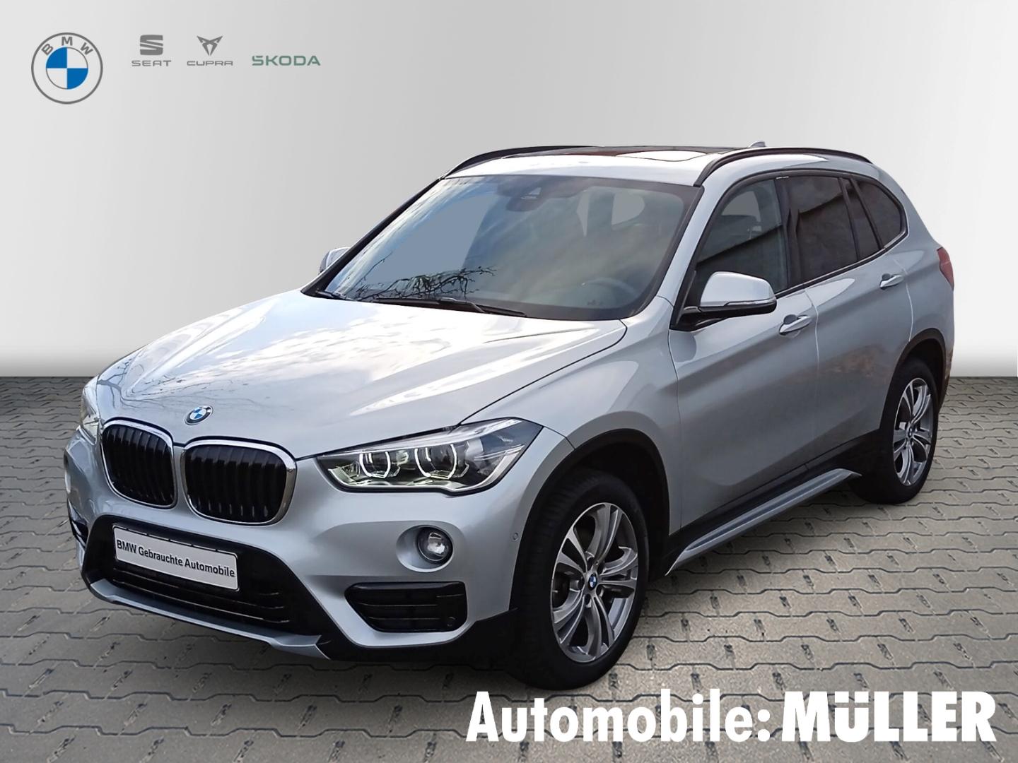 BMW X1 sDrive 18 i Sport Line Rückfahrkamera+Panodac