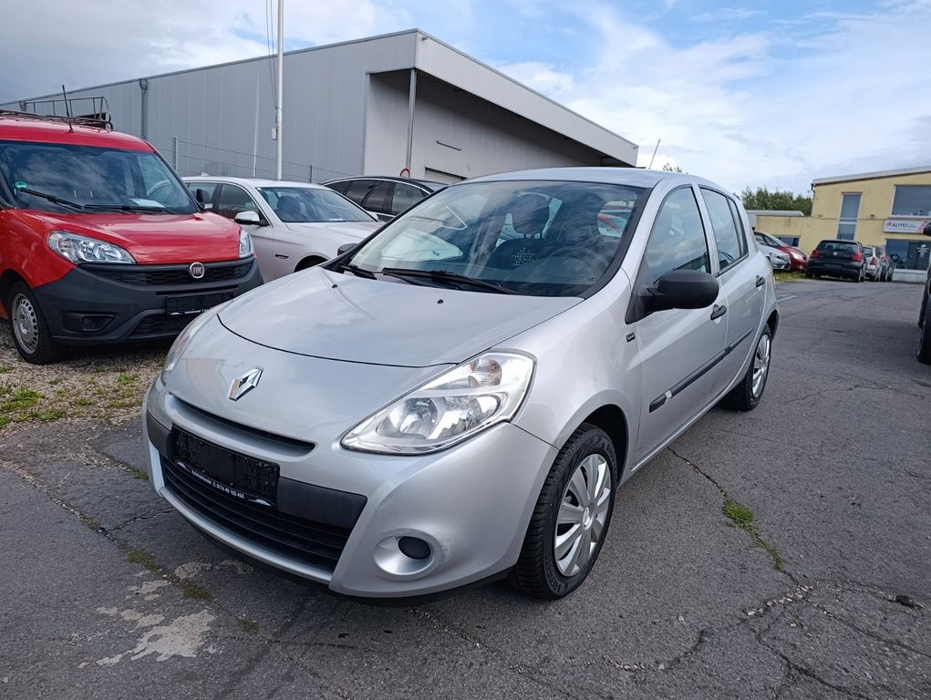 Renault Clio III YAHOO!*KLIMA*AHK*EURO5*VIELE NEUTEILE*