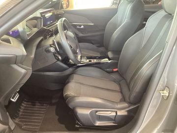 Peugeot 2008 - 11